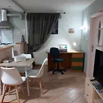Gaia House-trikala Апартаменты *