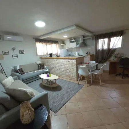 Gaia House-trikala * Трикала