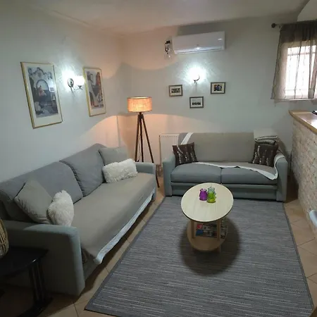 Gaia House-trikala